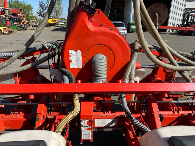 Kuhn Maxima 8 Reihen - Sembradora: foto 5 Kuhn Maxima 8 Reihen - Sembradora: foto 5