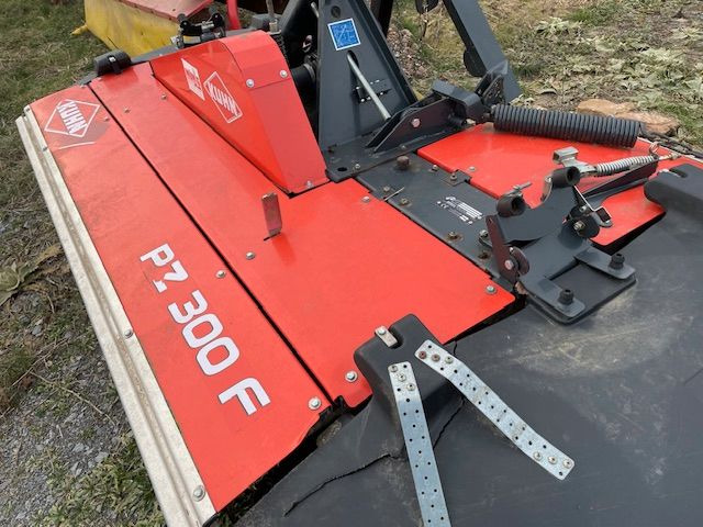 Frontmähwerk, Kuhn, PZ 300F - Segadora: foto 2 Frontmähwerk, Kuhn, PZ 300F - Segadora: foto 2