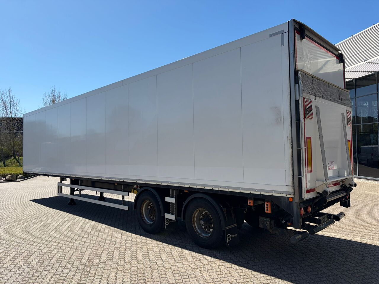 BP Trailer 2 akslet city - Caja cerrada semirremolque: foto 3 BP Trailer 2 akslet city - Caja cerrada semirremolque: foto 3