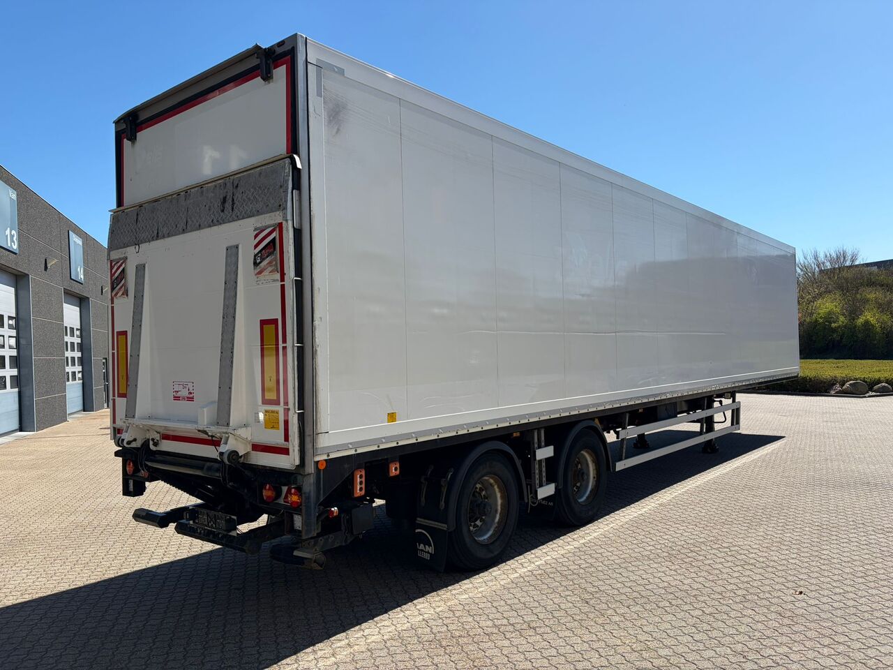 BP Trailer 2 akslet city - Caja cerrada semirremolque: foto 4 BP Trailer 2 akslet city - Caja cerrada semirremolque: foto 4