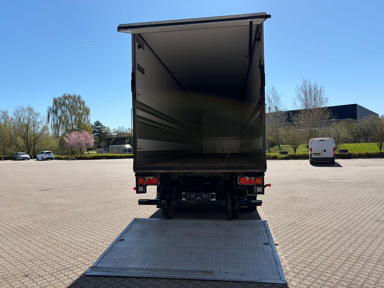 BP Trailer 2 akslet city - Caja cerrada semirremolque: foto 5 BP Trailer 2 akslet city - Caja cerrada semirremolque: foto 5