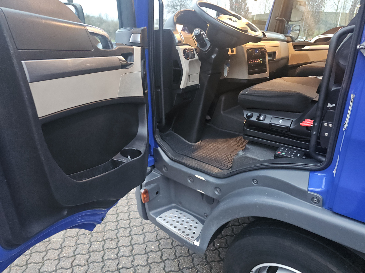 MAN TGL 12.190 BL - Multibasculante camión: foto 5 MAN TGL 12.190 BL - Multibasculante camión: foto 5