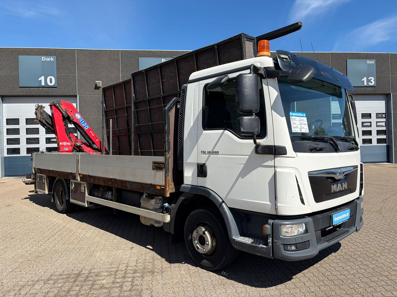 MAN TGL 12.220 - Camión caja abierta, Camión grúa: foto 2 MAN TGL 12.220 - Camión caja abierta, Camión grúa: foto 2