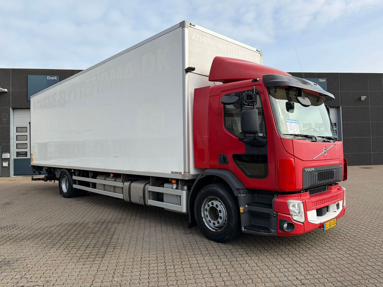 Volvo FE280 - Camión caja cerrada: foto 2 Volvo FE280 - Camión caja cerrada: foto 2