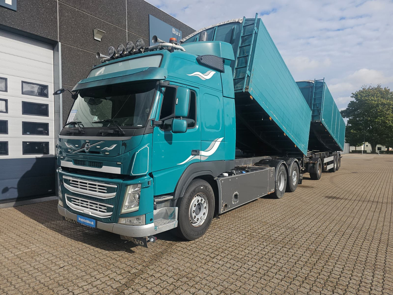 Volvo FM500 Suge-Blæse anlæg - Volquete camión: foto 1 Volvo FM500 Suge-Blæse anlæg - Volquete camión: foto 1