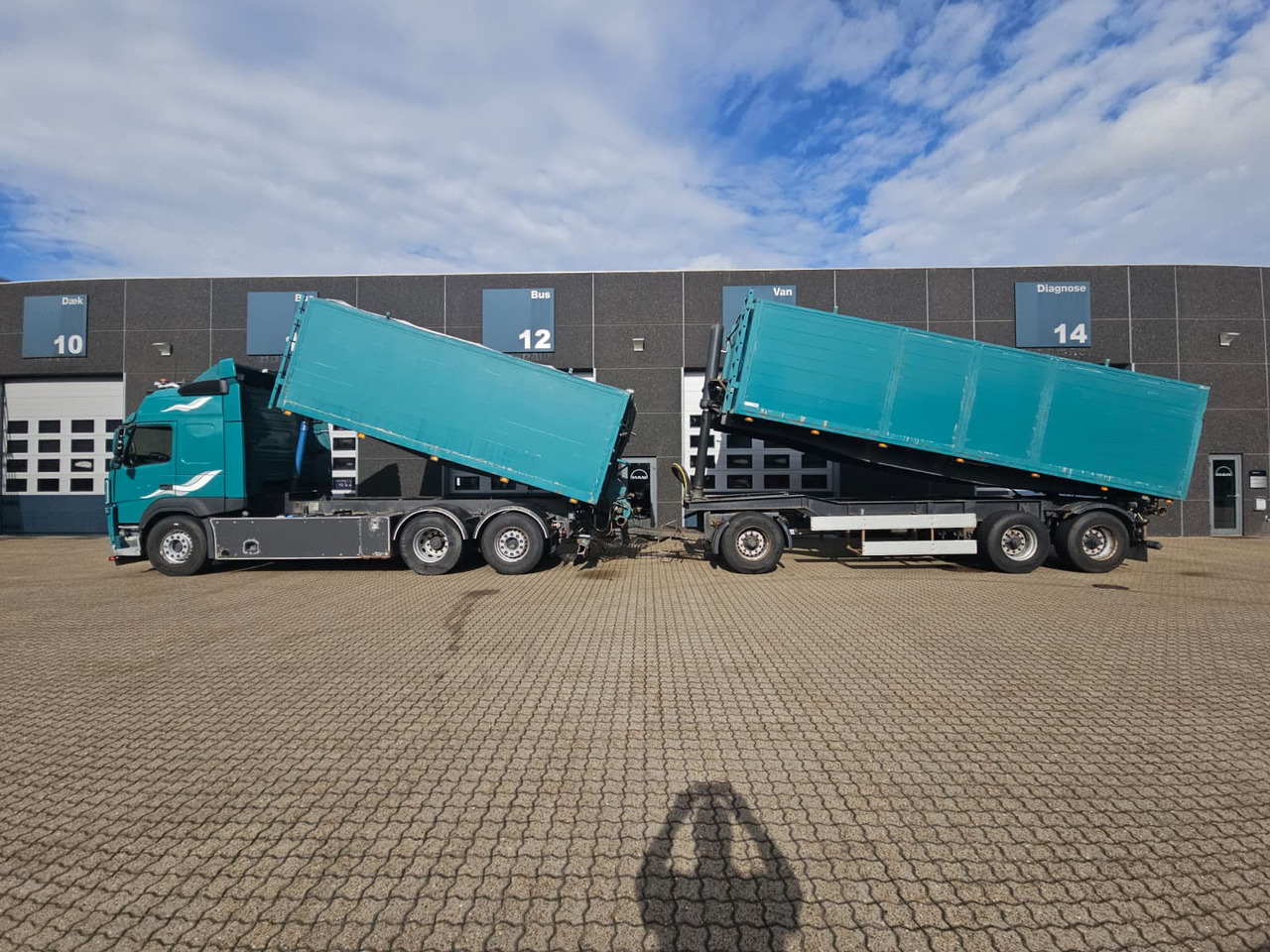 Volvo FM500 Suge-Blæse anlæg - Volquete camión: foto 5 Volvo FM500 Suge-Blæse anlæg - Volquete camión: foto 5