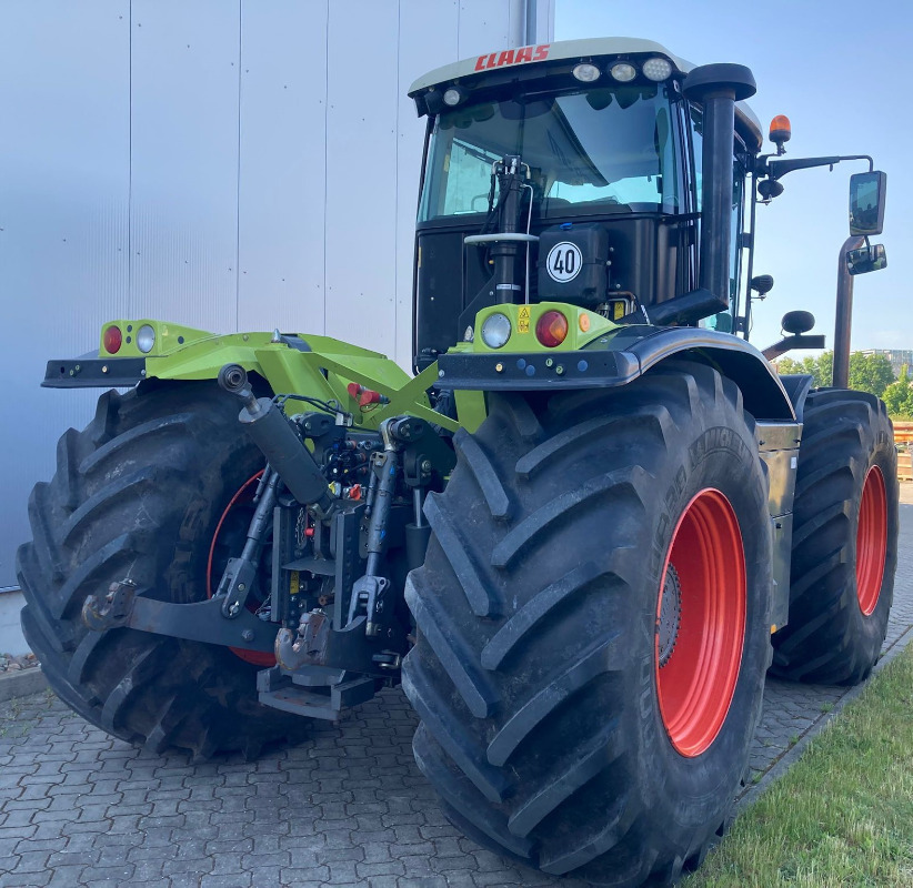 CLAAS Xerion 3800 TRAC VC - Tractor: foto 2 CLAAS Xerion 3800 TRAC VC - Tractor: foto 2