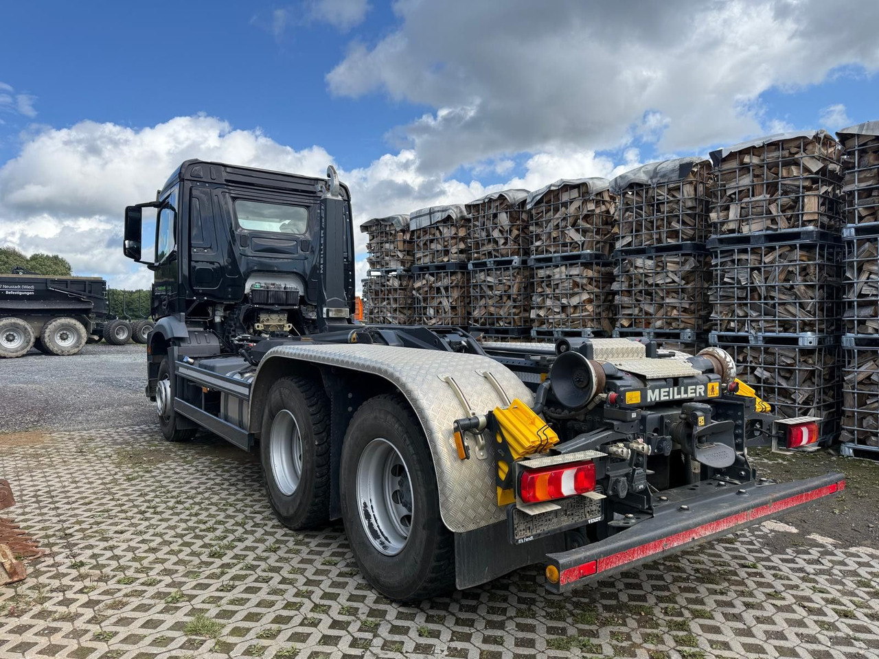 Mercedes-Benz Arocs 5 2648 Meiller Hakenlift 21-60 neuwertig - Multibasculante camión: foto 5 Mercedes-Benz Arocs 5 2648 Meiller Hakenlift 21-60 neuwertig - Multibasculante camión: foto 5