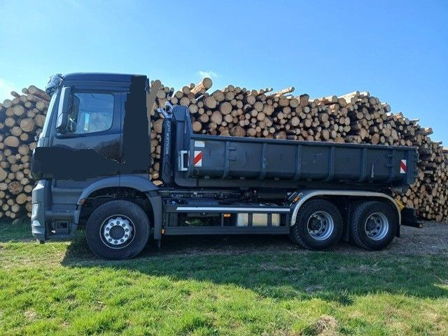 Mercedes-Benz Arocs 5 2648 Meiller Hakenlift 21-60 neuwertig - Multibasculante camión: foto 4 Mercedes-Benz Arocs 5 2648 Meiller Hakenlift 21-60 neuwertig - Multibasculante camión: foto 4