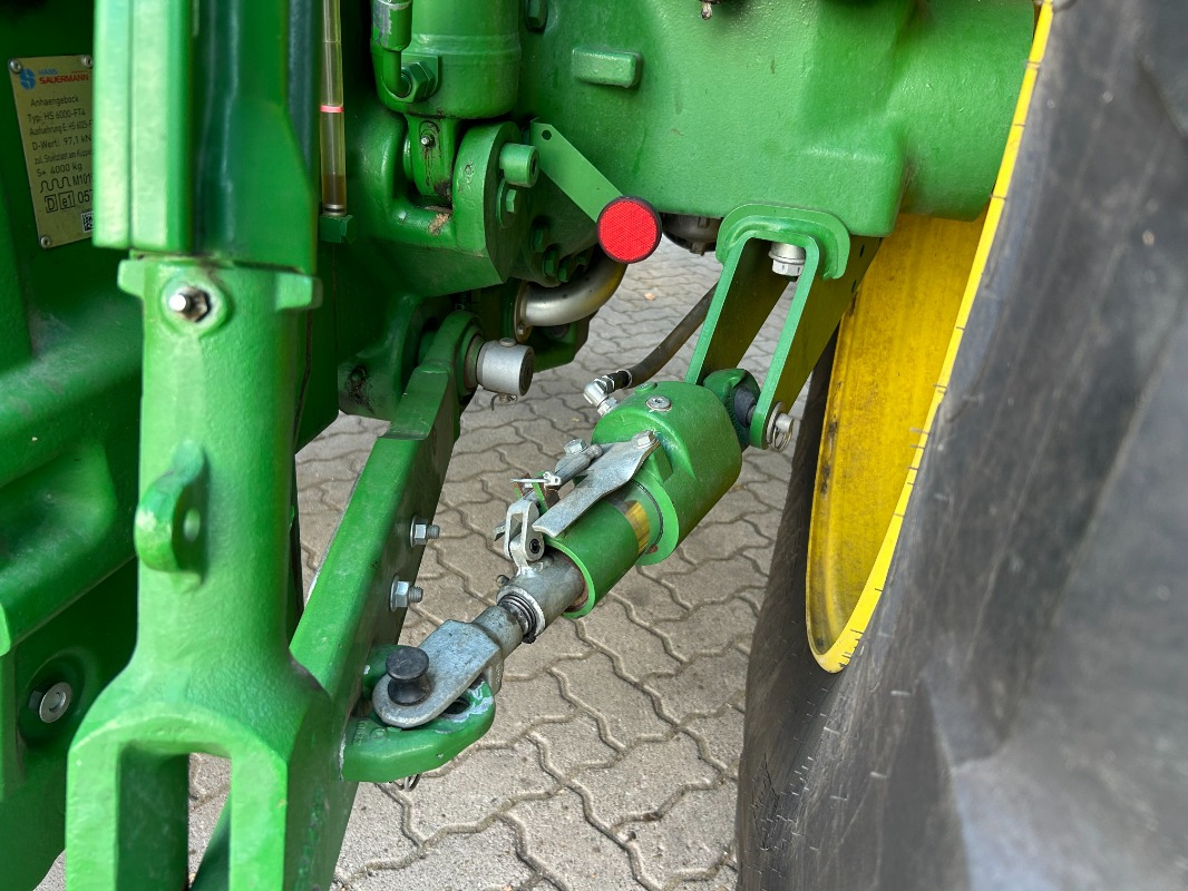 John Deere 6R 215 - Tractor: foto 4 John Deere 6R 215 - Tractor: foto 4