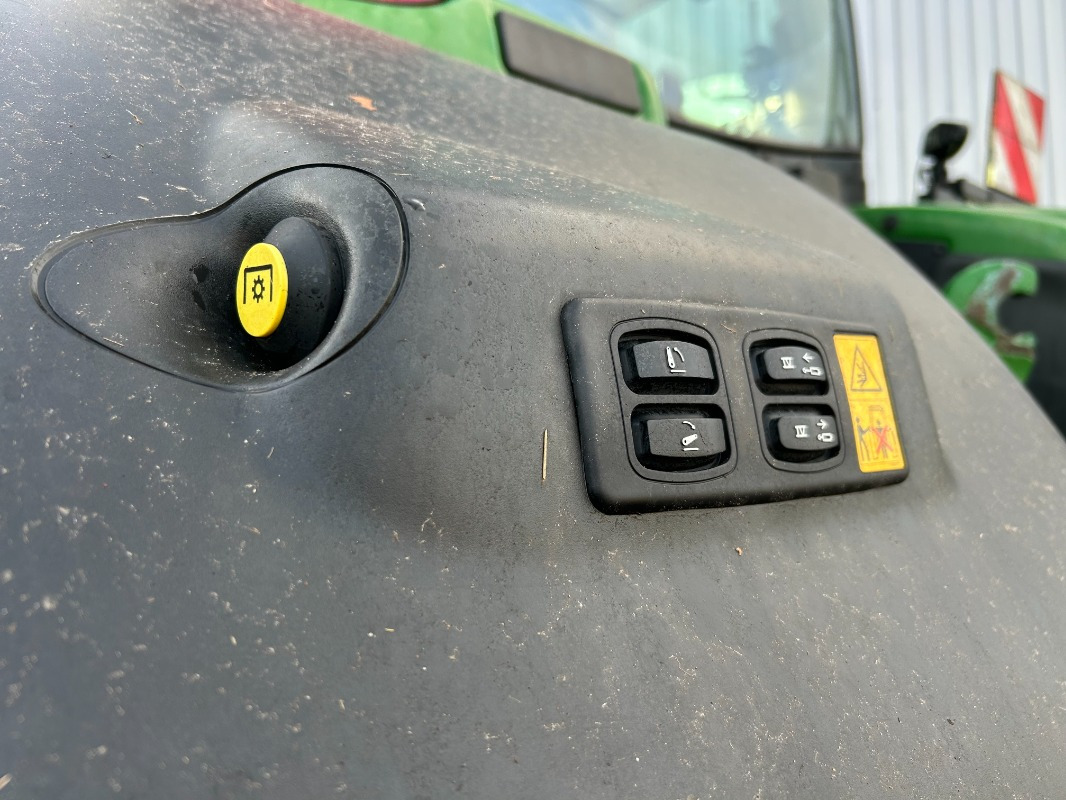 John Deere 6R 250 *MIETRÜCKLÄUFER* - Tractor: foto 3 John Deere 6R 250 *MIETRÜCKLÄUFER* - Tractor: foto 3