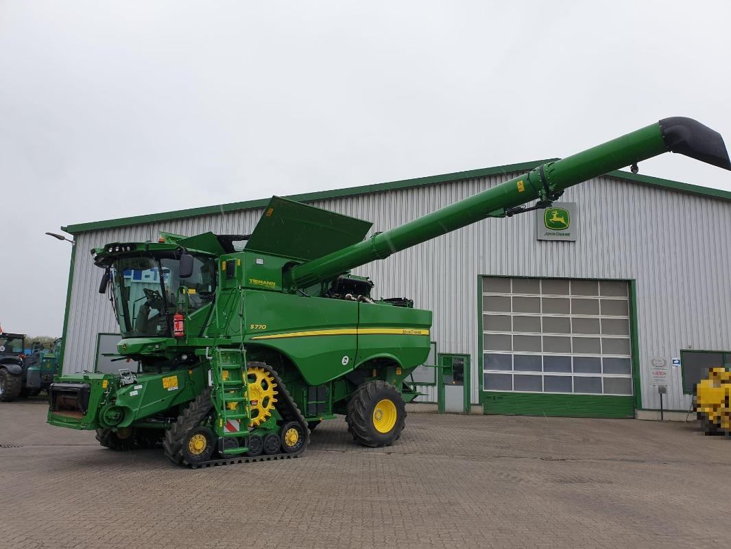John Deere S770 - Cosechadora de granos: foto 1 John Deere S770 - Cosechadora de granos: foto 1
