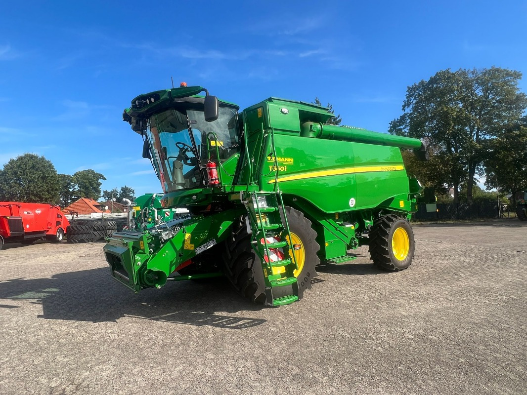 John Deere T560 - Cosechadora de granos: foto 1 John Deere T560 - Cosechadora de granos: foto 1