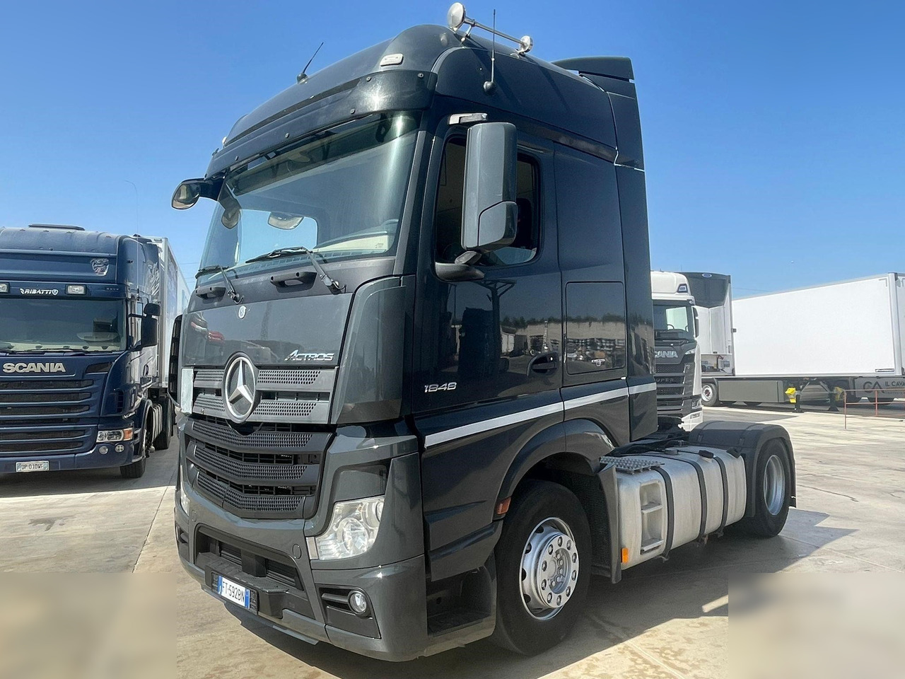 MERCEDES-BENZ ACTROS 1848 - Cabeza tractora: foto 1 MERCEDES-BENZ ACTROS 1848 - Cabeza tractora: foto 1