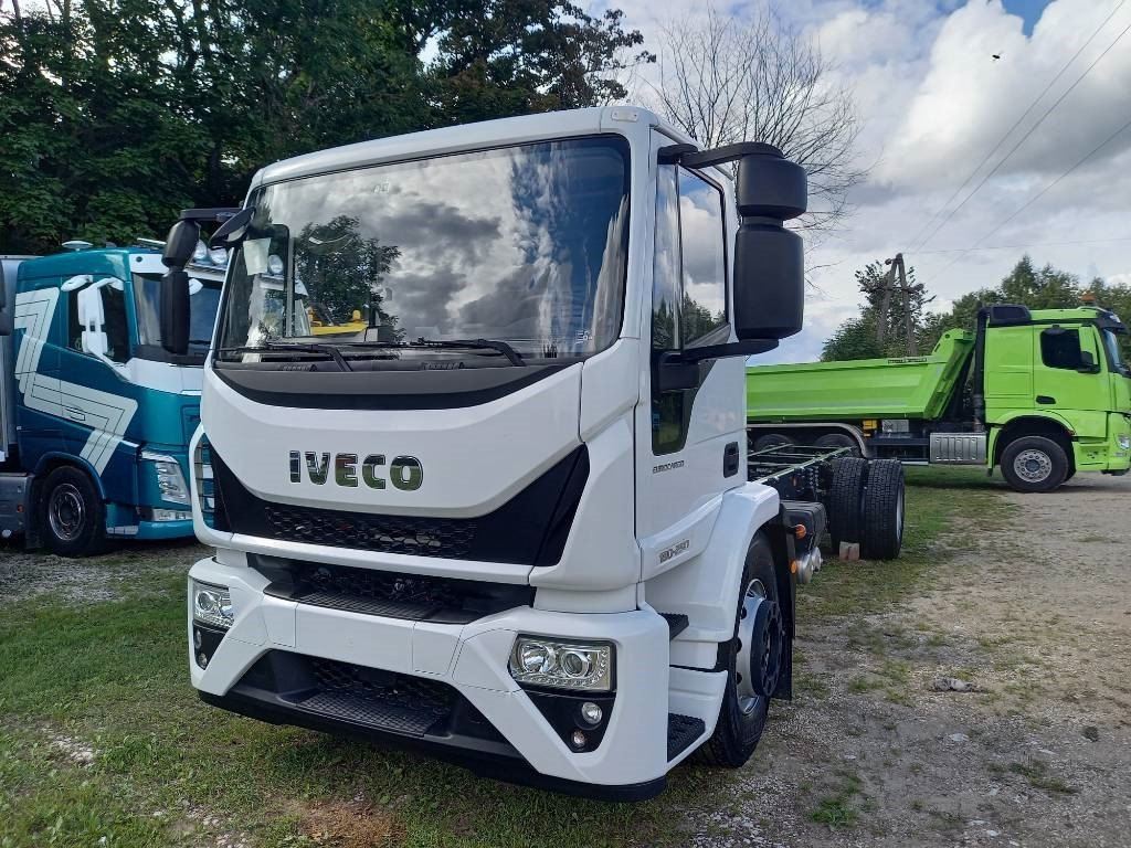 Iveco Eurocargo ML180E/FP, NEW, NOT USED - Chasis camión: foto 1 Iveco Eurocargo ML180E/FP, NEW, NOT USED - Chasis camión: foto 1