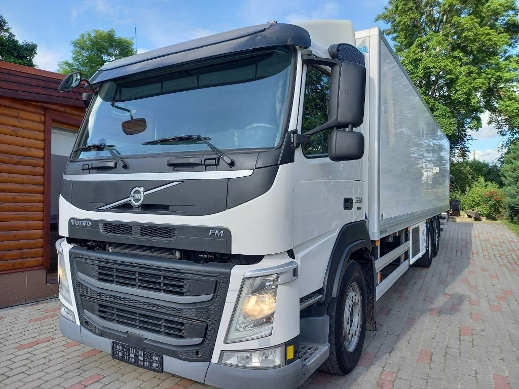 Volvo FM 330, 6x2, CARRIER SUPRA 950 U - Frigorífico camión: foto 2 Volvo FM 330, 6x2, CARRIER SUPRA 950 U - Frigorífico camión: foto 2