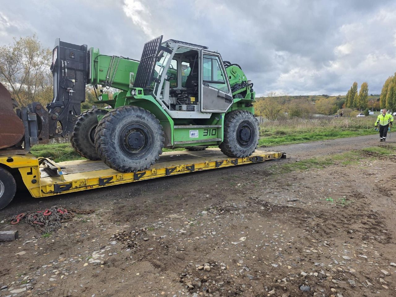 Sennebogen Typ 310 Multiloader - Manipulador telescópico: foto 4 Sennebogen Typ 310 Multiloader - Manipulador telescópico: foto 4