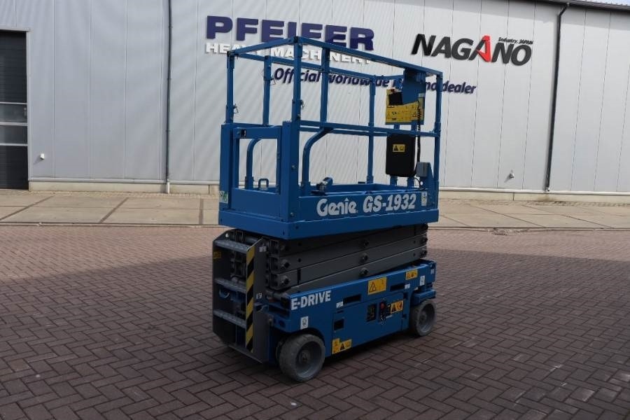 Genie GS1932 E-Drive New And Available Directly From Sto - Plataforma de tijeras: foto 2 Genie GS1932 E-Drive New And Available Directly From Sto - Plataforma de tijeras: foto 2