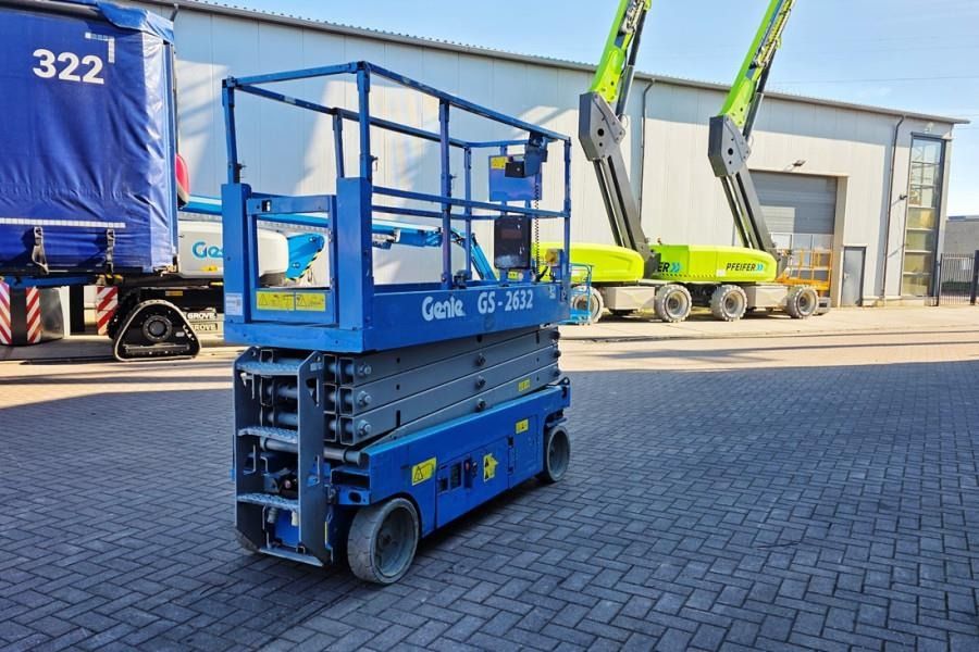 Genie GS2632 Electric, 10m Working Height, Non Marking T - Plataforma de tijeras: foto 2 Genie GS2632 Electric, 10m Working Height, Non Marking T - Plataforma de tijeras: foto 2
