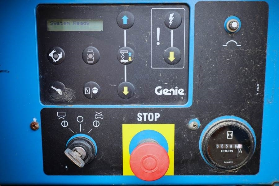 Genie GS5390 Diesel, 4x4 Drive, 18.15m Working Height, 6 - Plataforma de tijeras: foto 4 Genie GS5390 Diesel, 4x4 Drive, 18.15m Working Height, 6 - Plataforma de tijeras: foto 4