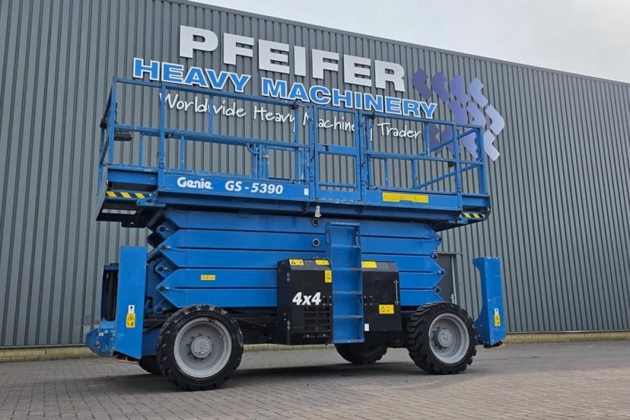 Genie GS5390 Diesel, 4x4 Drive, 18.15m Working Height, 6 - Plataforma de tijeras: foto 1 Genie GS5390 Diesel, 4x4 Drive, 18.15m Working Height, 6 - Plataforma de tijeras: foto 1