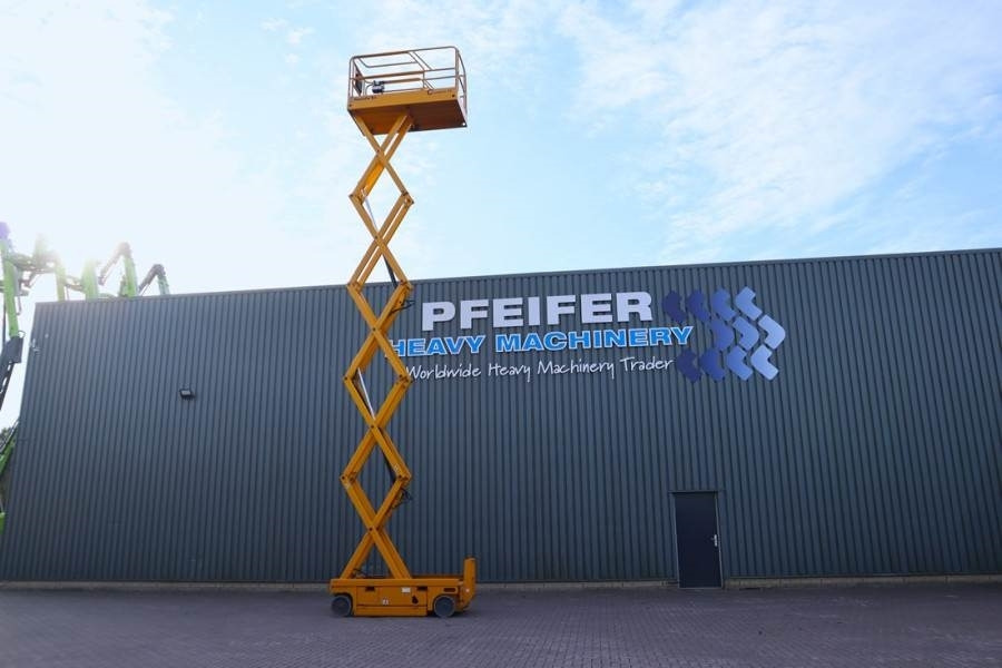 Haulotte Compact 12 Electric, 12m Working Height, 300kg Cap  - Plataforma de tijeras: foto 3 Haulotte Compact 12 Electric, 12m Working Height, 300kg Cap  - Plataforma de tijeras: foto 3