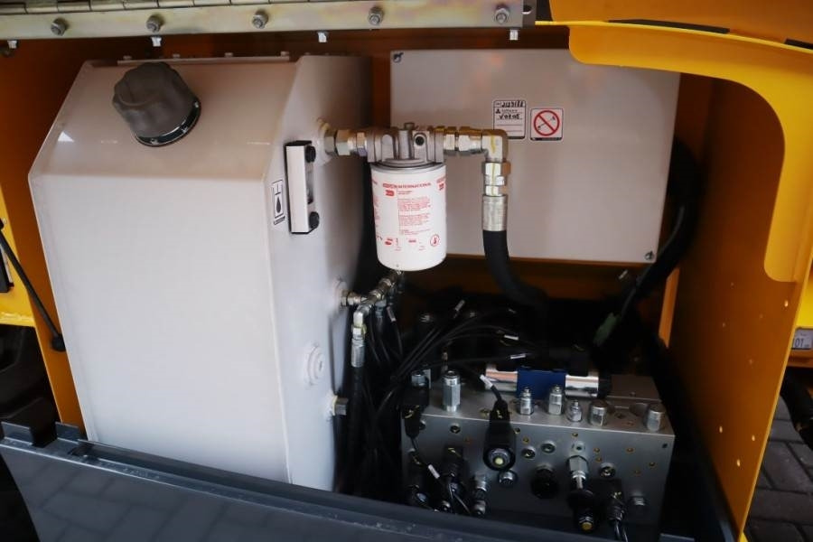 Plataforma de tijeras Haulotte Compact 12DX Valid Inspection, *Guarantee! Diesel,: foto 6