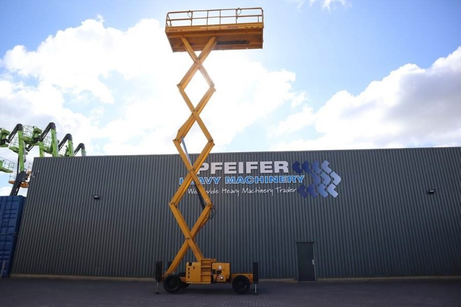 Haulotte H15SXL Diesel, 4x4 Drive, 15m Working Height, 500k - Plataforma de tijeras: foto 3 Haulotte H15SXL Diesel, 4x4 Drive, 15m Working Height, 500k - Plataforma de tijeras: foto 3