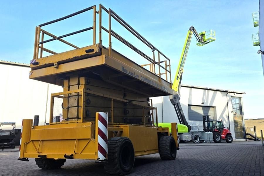 Holland Lift Combistar B-195DL25 4WD/P/N Diesel, 21.5m Working - Plataforma de tijeras: foto 2 Holland Lift Combistar B-195DL25 4WD/P/N Diesel, 21.5m Working - Plataforma de tijeras: foto 2