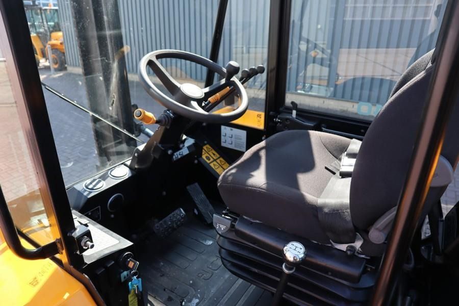 JCB 940-4 T4 Valid inspection, Diesel, 4x4 Drive, 3700 - Carretilla todo terreno: foto 4 JCB 940-4 T4 Valid inspection, Diesel, 4x4 Drive, 3700 - Carretilla todo terreno: foto 4
