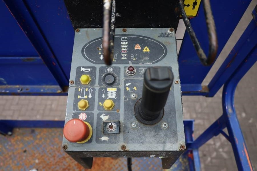 JLG 4069LE Electric, 14.2m Working Height, 360kg Capac - Plataforma de tijeras: foto 5 JLG 4069LE Electric, 14.2m Working Height, 360kg Capac - Plataforma de tijeras: foto 5