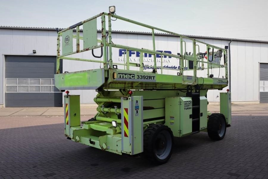 MEC 3392RT-T Diesel, 4x4 Drive, 12m Working Height, 12 - Plataforma de tijeras: foto 2 MEC 3392RT-T Diesel, 4x4 Drive, 12m Working Height, 12 - Plataforma de tijeras: foto 2