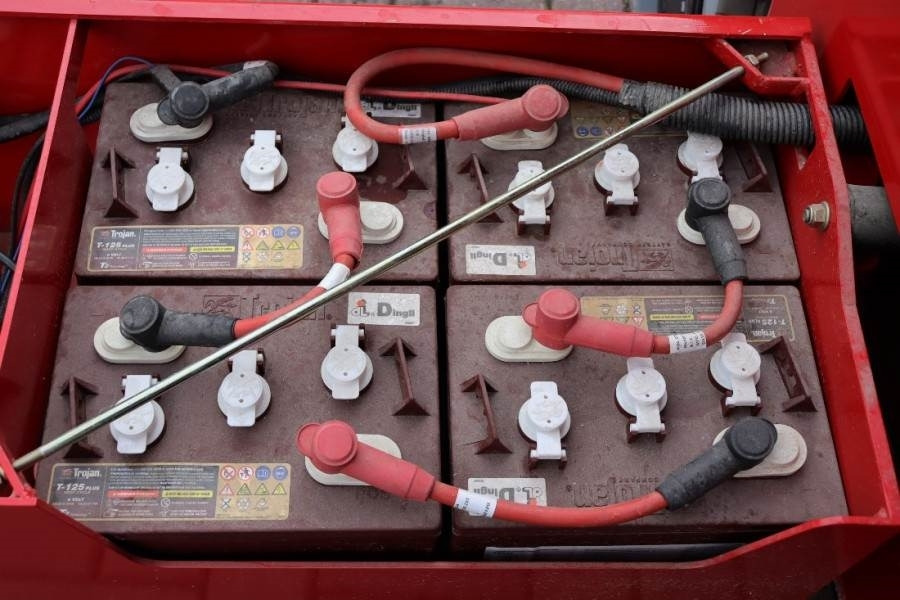 Magni ES1212E Valid inspection, *Guarantee! Electric, 12 - Plataforma de tijeras: foto 3 Magni ES1212E Valid inspection, *Guarantee! Electric, 12 - Plataforma de tijeras: foto 3