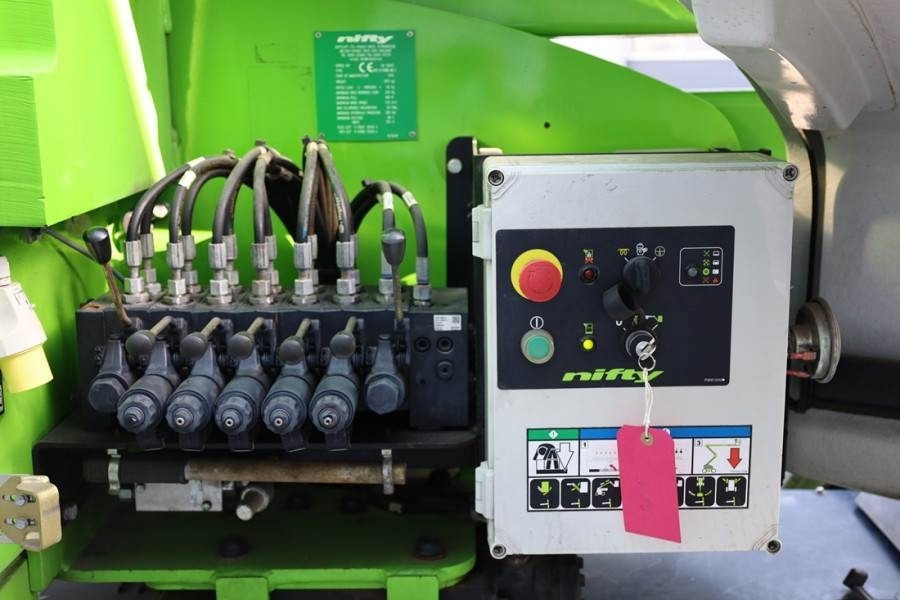 Niftylift HR17NDE HYBRIDE MK3 Hybrid Battery & Diesel, 17m W - Plataforma articulada: foto 5 Niftylift HR17NDE HYBRIDE MK3 Hybrid Battery & Diesel, 17m W - Plataforma articulada: foto 5