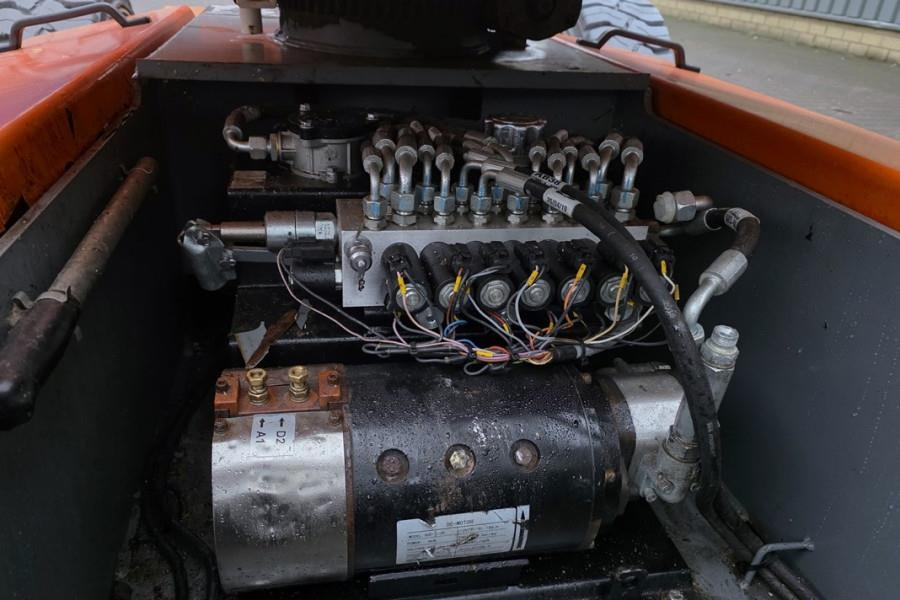 Plataforma articulada Snorkel A38E As-Is, Electric, 13.5m Working Height, 6.1m R: foto 11 Plataforma articulada Snorkel A38E As-Is, Electric, 13.5m Working Height, 6.1m R: foto 11