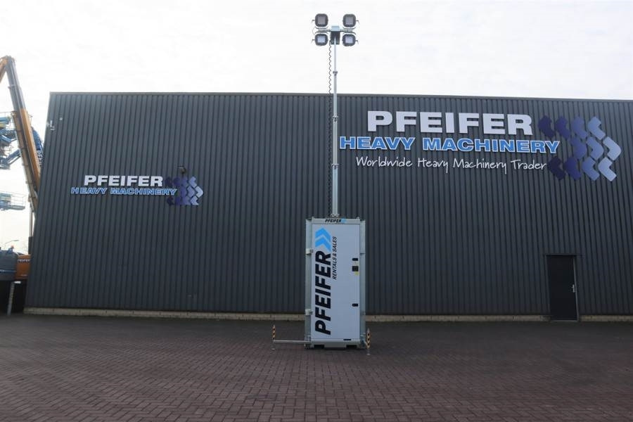 Trime X-BOX M 4 x 320W Valid inspection, *Guarante - Torre de iluminación: foto 4 Trime X-BOX M 4 x 320W Valid inspection, *Guarante - Torre de iluminación: foto 4