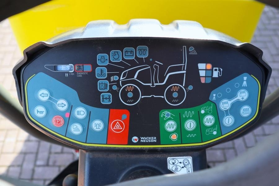 Wacker Neuson RD28-120 Diesel, Front And Rear Vibrating Smooth D - Apisonadora de asfalto: foto 4 Wacker Neuson RD28-120 Diesel, Front And Rear Vibrating Smooth D - Apisonadora de asfalto: foto 4