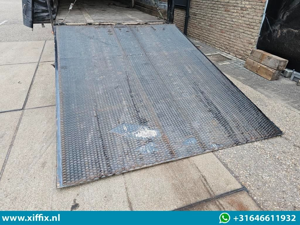 Wiese 3-ass. Semi dieplader met huifopbouw / Wiese 9 tons laadklep - Góndola rebajadas semirremolque: foto 5 Wiese 3-ass. Semi dieplader met huifopbouw / Wiese 9 tons laadklep - Góndola rebajadas semirremolque: foto 5