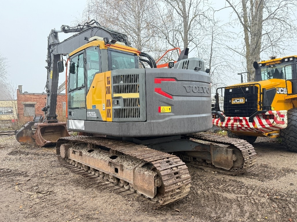 Volvo 235 el - Excavadora de cadenas: foto 3 Volvo 235 el - Excavadora de cadenas: foto 3