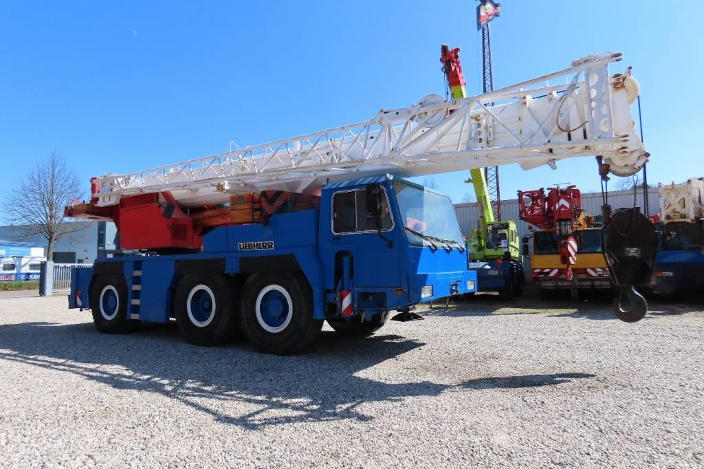 Liebherr LTM 1050-1 - Grúa todo terreno: foto 2 Liebherr LTM 1050-1 - Grúa todo terreno: foto 2