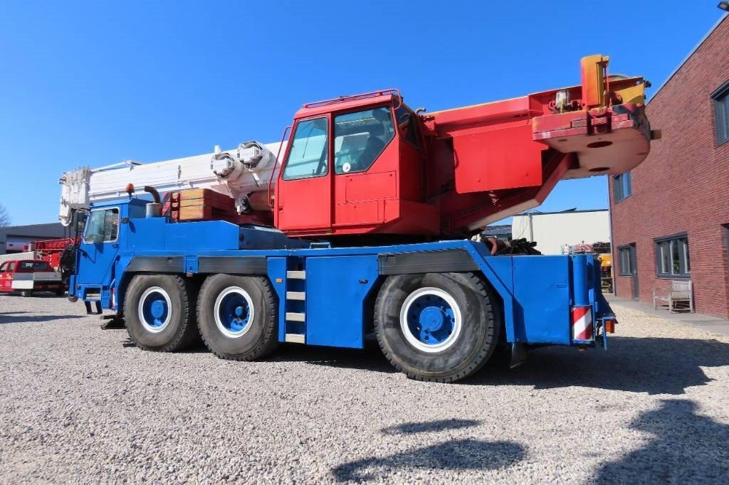 Liebherr LTM 1050-1 - Grúa todo terreno: foto 4 Liebherr LTM 1050-1 - Grúa todo terreno: foto 4