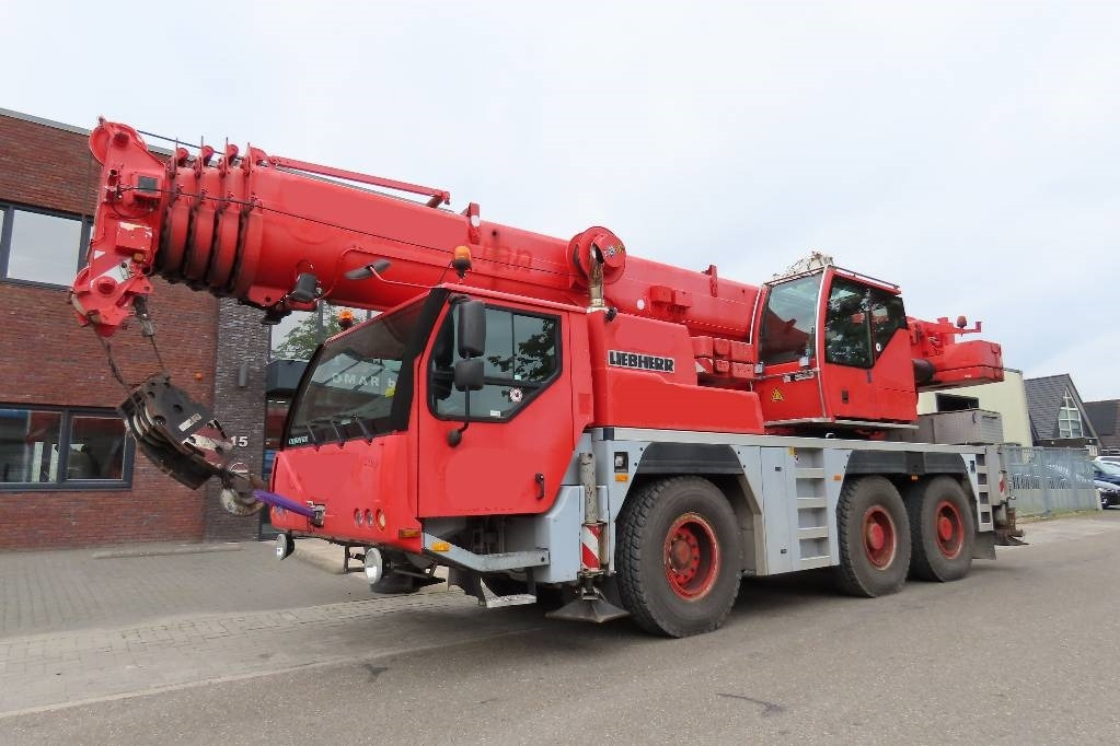 Liebherr LTM 1055-3.2 - Grúa todo terreno: foto 1 Liebherr LTM 1055-3.2 - Grúa todo terreno: foto 1
