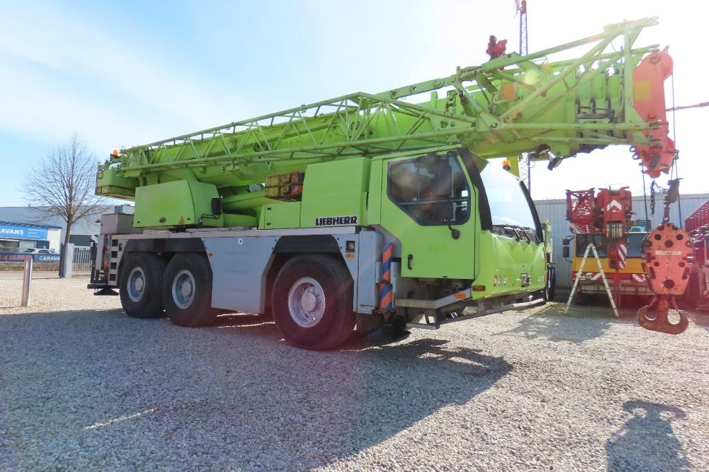 Liebherr LTM 1055-3.2 - Grúa todo terreno: foto 2 Liebherr LTM 1055-3.2 - Grúa todo terreno: foto 2