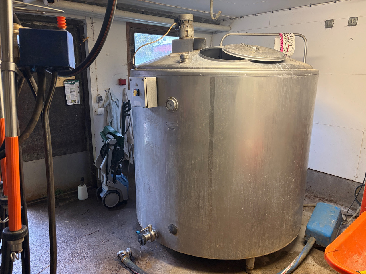 Edholms 2500L - Maquinaria ganadera: foto 1 Edholms 2500L - Maquinaria ganadera: foto 1