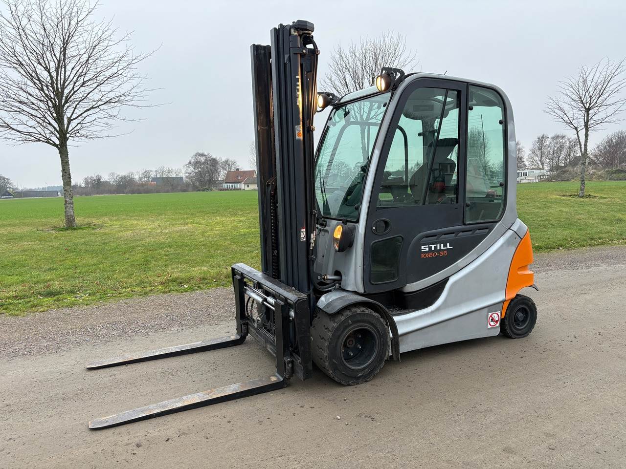 Still RX 60-35 - Equipo de manutención: foto 1 Still RX 60-35 - Equipo de manutención: foto 1