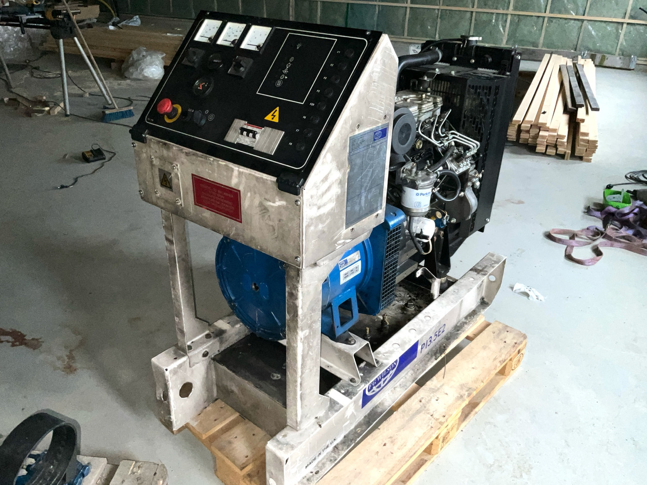 FG Wilson P13.5E2 - Generador industriale: foto 1 FG Wilson P13.5E2 - Generador industriale: foto 1