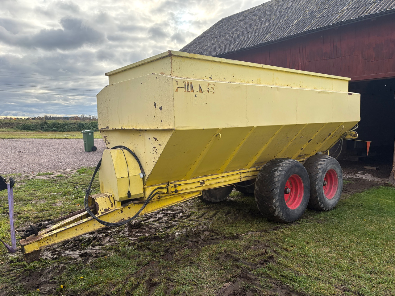 Hill HS12 - Remolque agrícola: foto 1 Hill HS12 - Remolque agrícola: foto 1