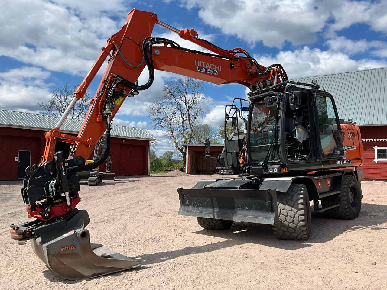 Hitachi ZX180W-7 - Excavadora: foto 1 Hitachi ZX180W-7 - Excavadora: foto 1