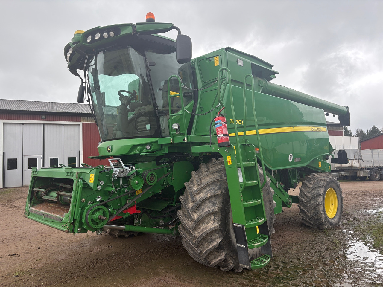 John Deere T670I - Cosechadora de granos: foto 1 John Deere T670I - Cosechadora de granos: foto 1
