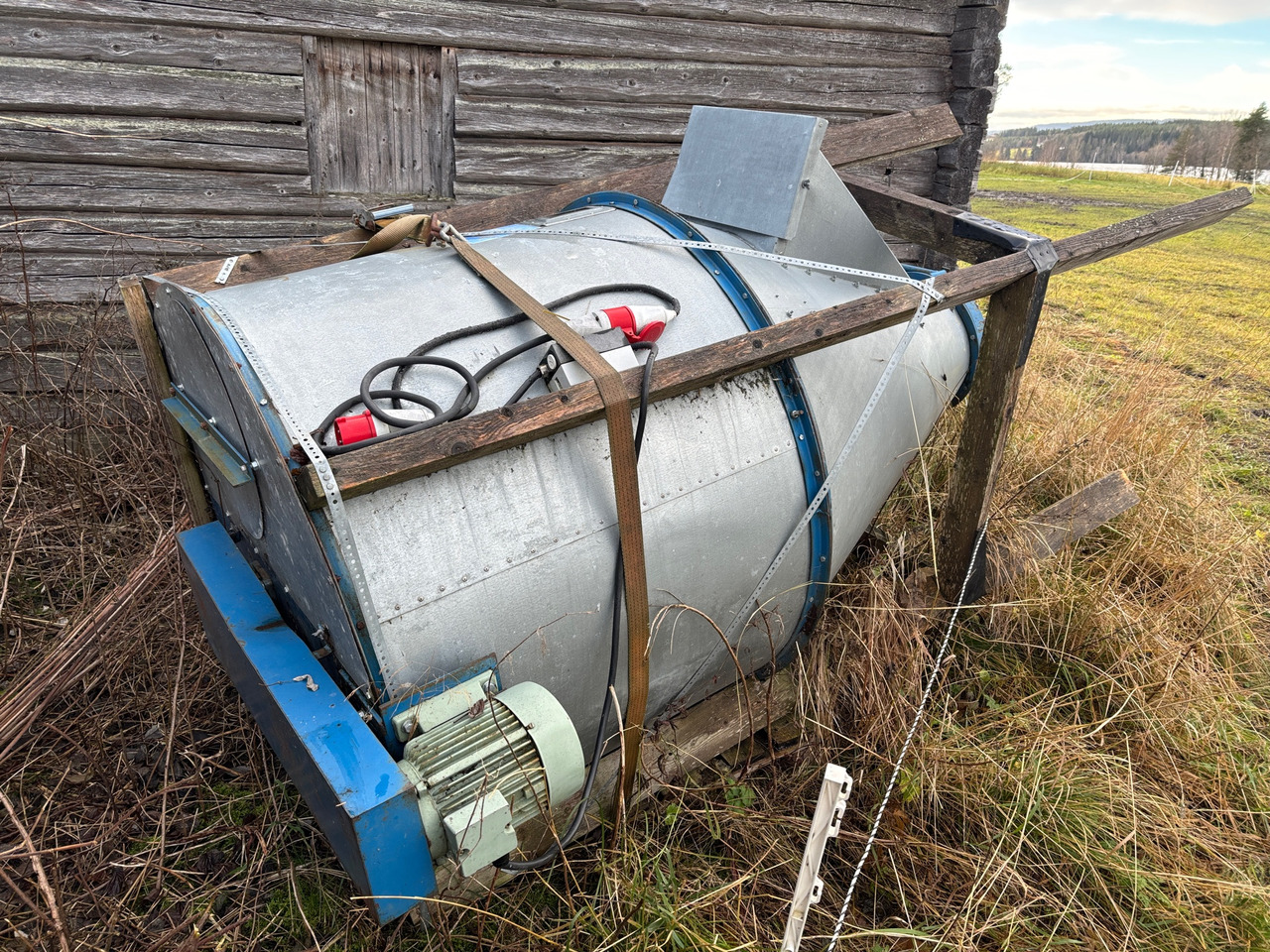 MAFA B1 - Maquinaria ganadera: foto 1 MAFA B1 - Maquinaria ganadera: foto 1